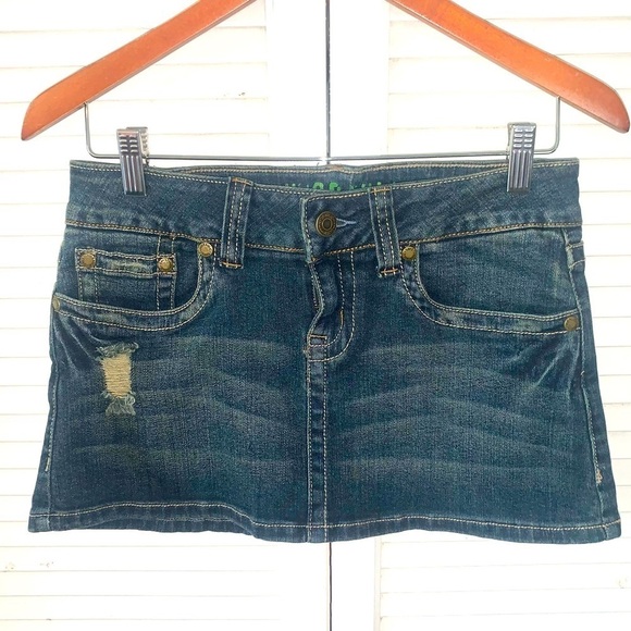 Vintage Hydraulic Distressed Denim Micro Mini Skirt Skirt Size 5/6 - Picture 1 of 9
